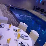 Chigwell Poolhouse